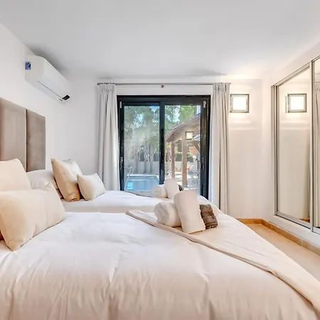 Villa Vacation I La Cabane, Prestige, Heated Pool, 300m To The