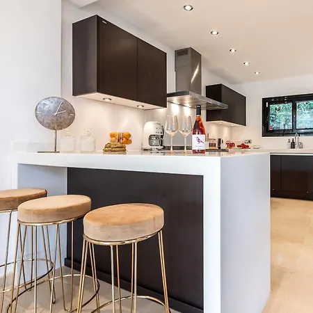 Vacation I La Cabane, Prestige, Heated Pool, 300m To The Villa