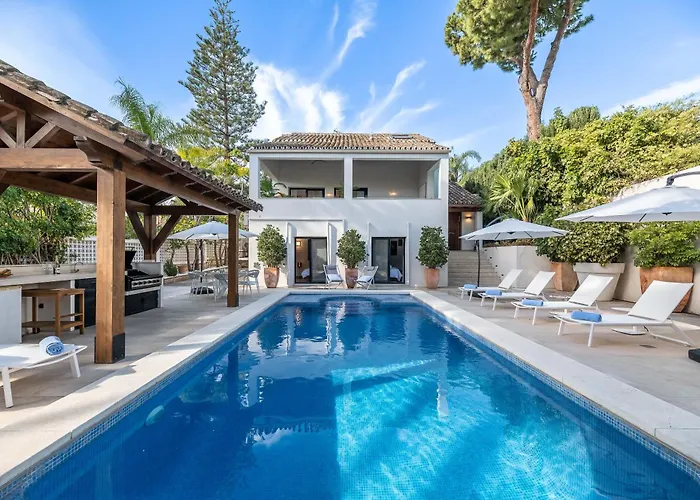 Vila Vacation I La Cabane, Prestige, Heated Pool, 300m To The